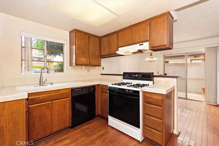 736 255th Street A, Harbor City, California 90710