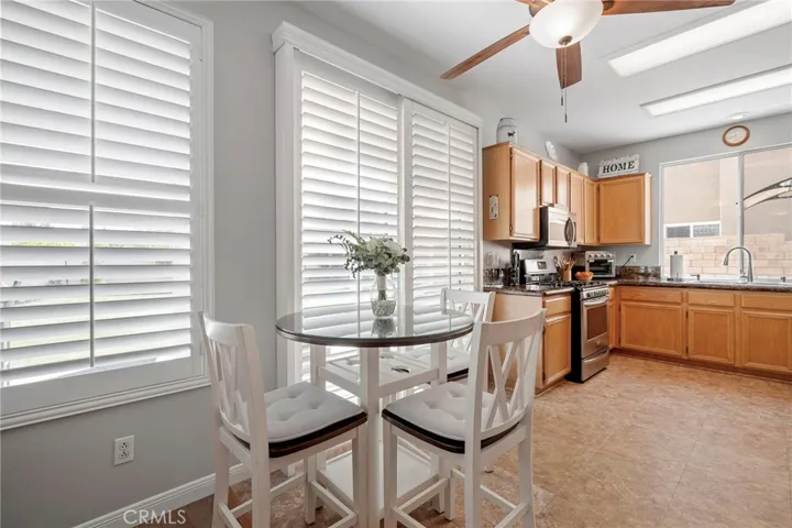 737 La Docena Lane, Corona, California 92879