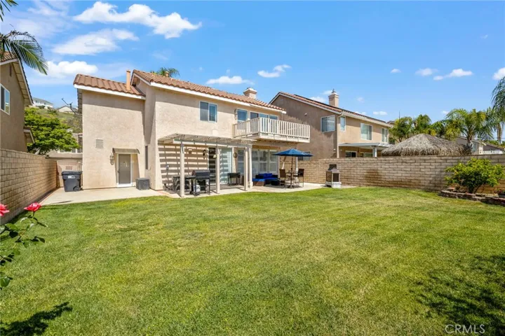 737 La Docena Lane, Corona, California 92879