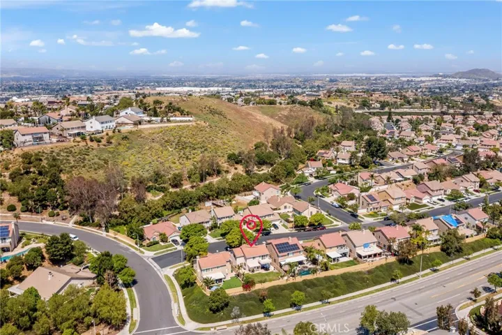 737 La Docena Lane, Corona, California 92879