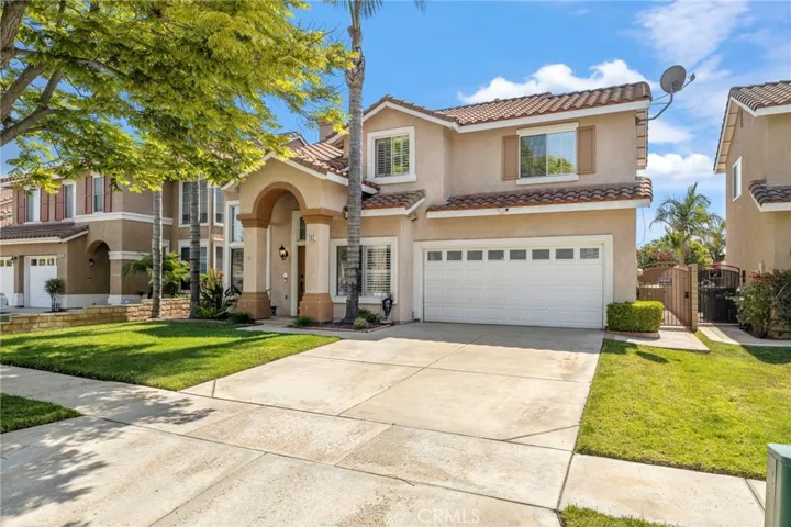 737 La Docena Lane, Corona, California 92879