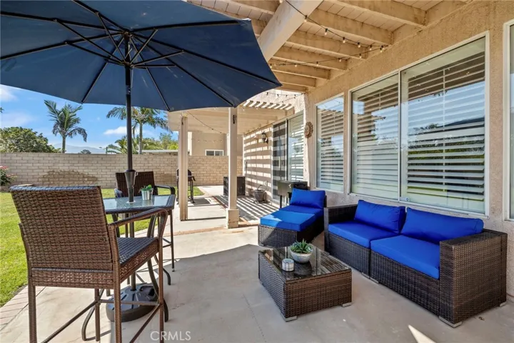 737 La Docena Lane, Corona, California 92879