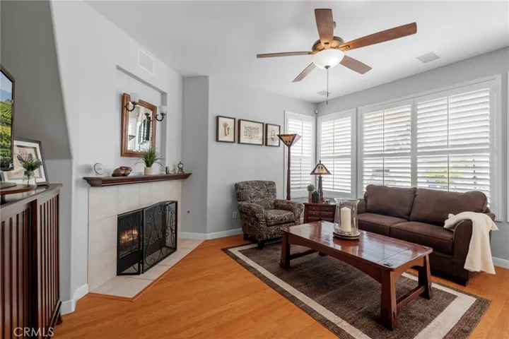 737 La Docena Lane, Corona, California 92879