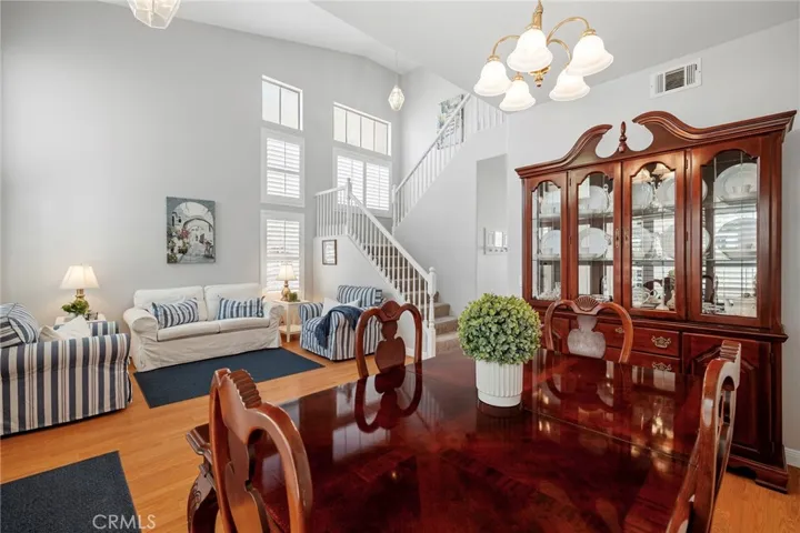 737 La Docena Lane, Corona, California 92879