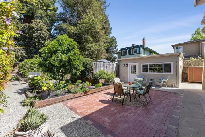 1308 Saint Charles St, Alameda, California 94501