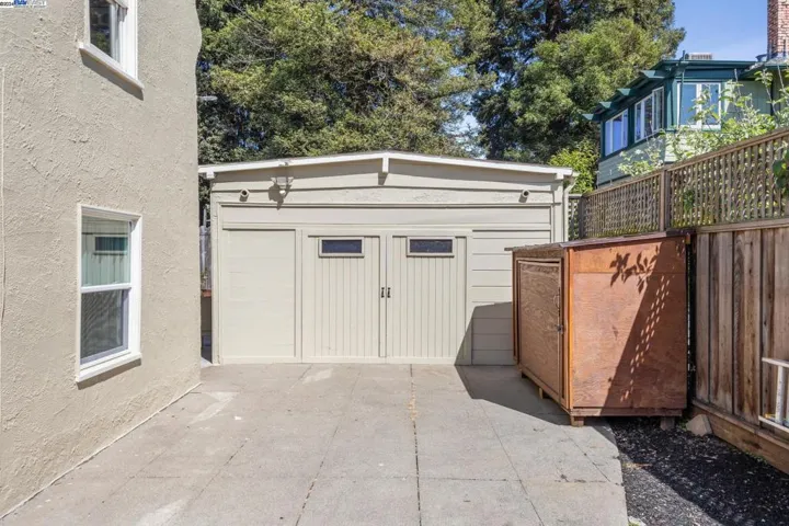 1308 Saint Charles St, Alameda, California 94501