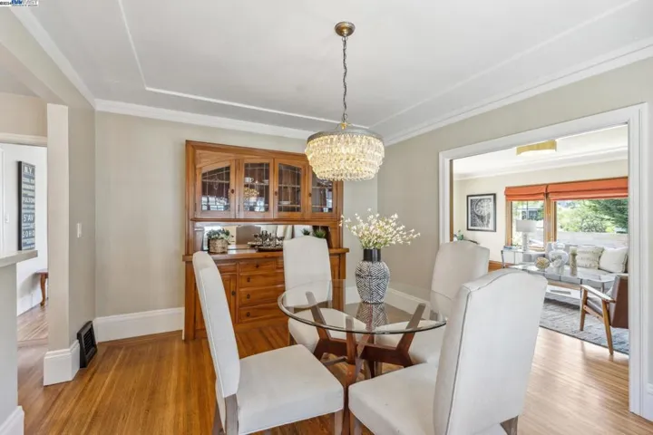 1308 Saint Charles St, Alameda, California 94501