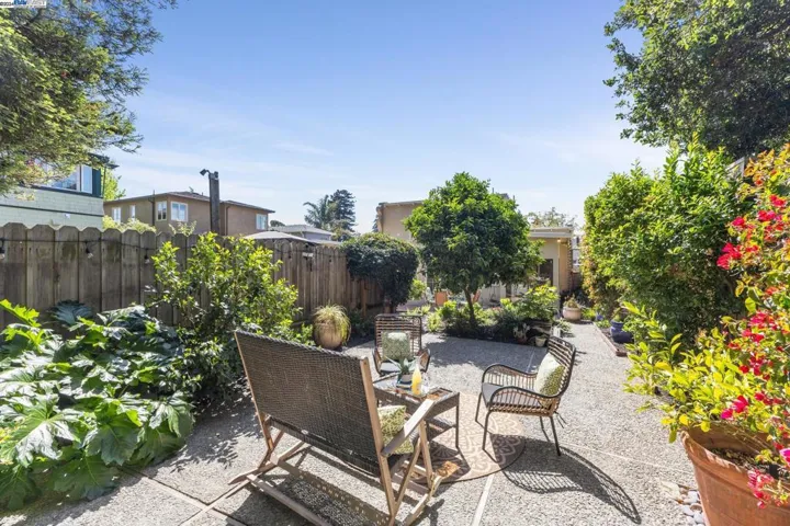 1308 Saint Charles St, Alameda, California 94501