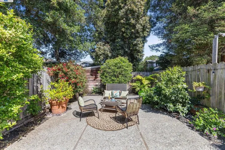 1308 Saint Charles St, Alameda, California 94501