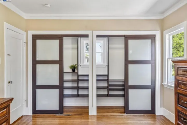 1308 Saint Charles St, Alameda, California 94501