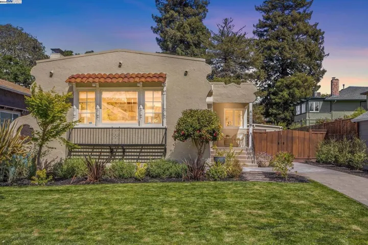 1308 Saint Charles St, Alameda, California 94501
