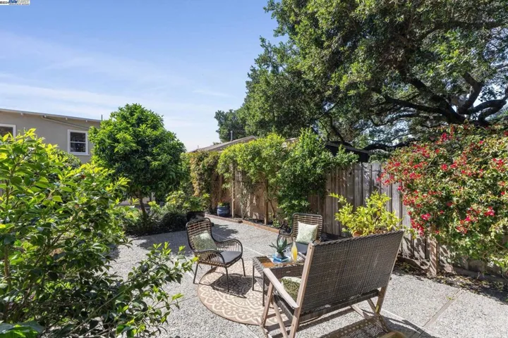 1308 Saint Charles St, Alameda, California 94501