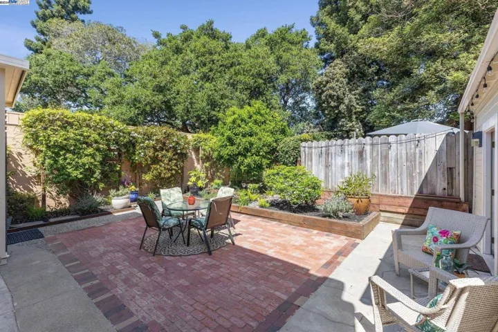 1308 Saint Charles St, Alameda, California 94501