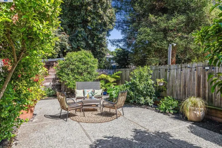 1308 Saint Charles St, Alameda, California 94501