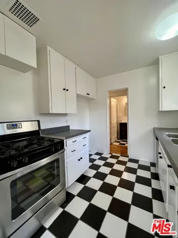 All appliances included