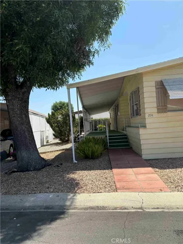 Walkway to front door