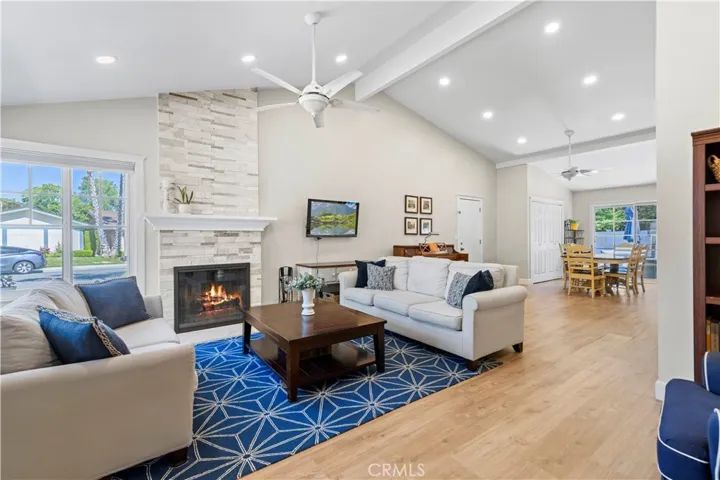 25855 Empalmo Court, Valencia, California 91355