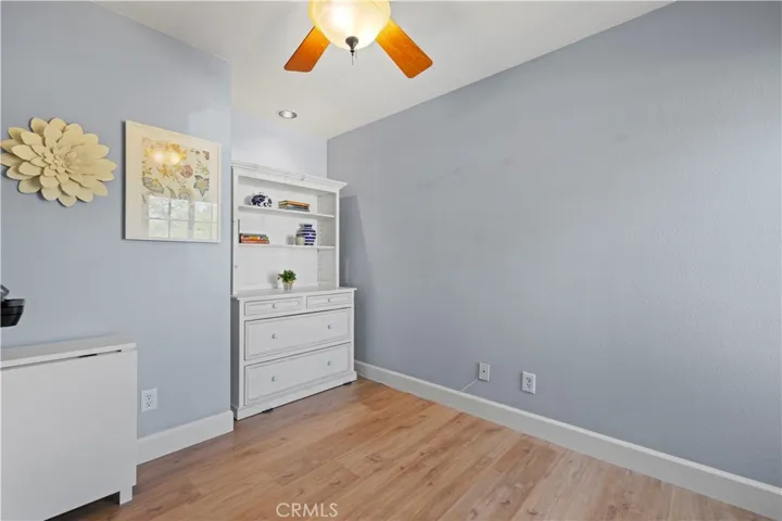 25855 Empalmo Court, Valencia, California 91355