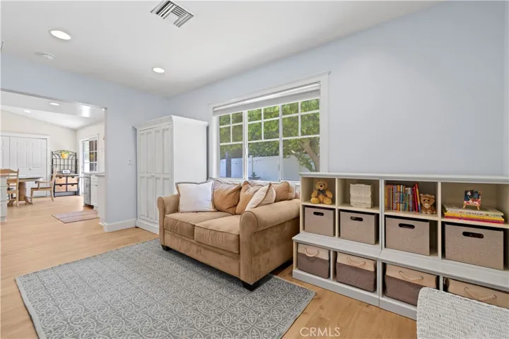 25855 Empalmo Court, Valencia, California 91355