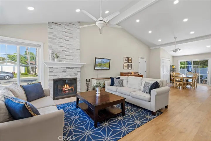 25855 Empalmo Court, Valencia, California 91355