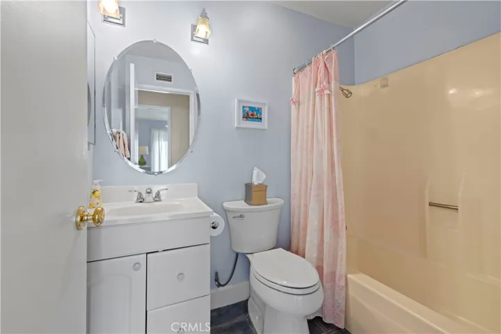 25855 Empalmo Court, Valencia, California 91355