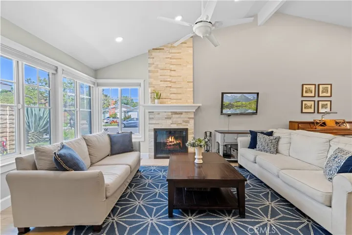 25855 Empalmo Court, Valencia, California 91355