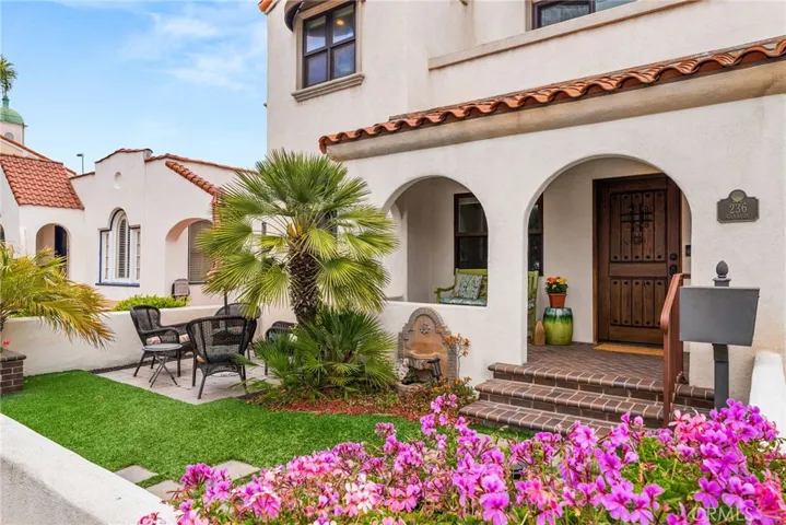 Beautiful entertainment space in the front yard.