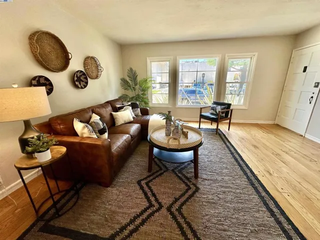 857 Lafayette Ave, San Leandro, California 94577
