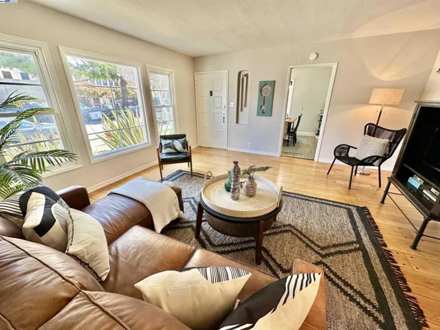 857 Lafayette Ave, San Leandro, California 94577