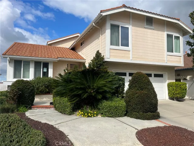 26175 Buscador, Mission Viejo, California 92692