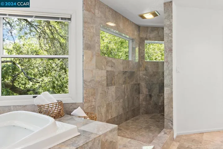 27 Merrill Circle S, Moraga, California 94556