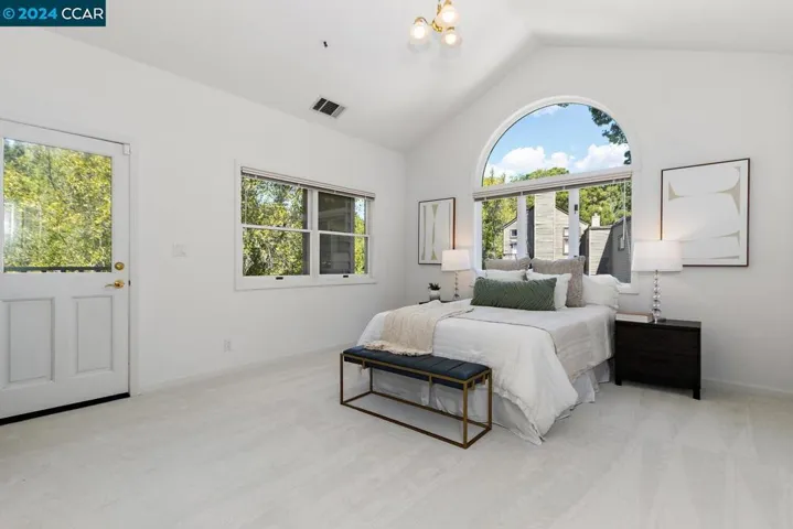 27 Merrill Circle S, Moraga, California 94556