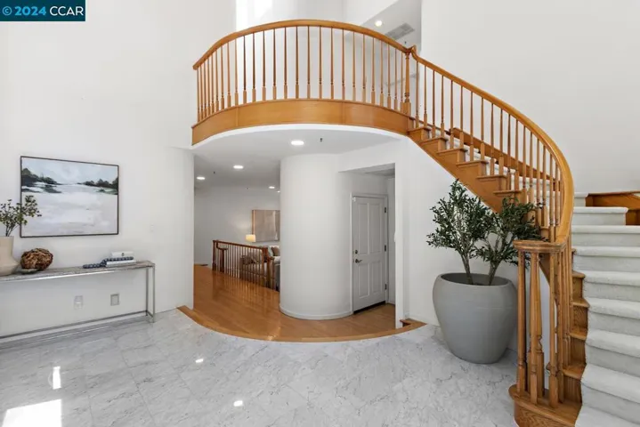 27 Merrill Circle S, Moraga, California 94556