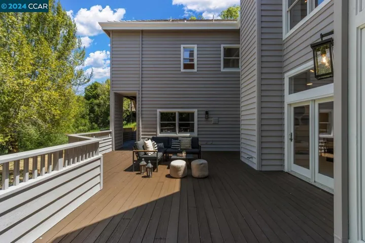 27 Merrill Circle S, Moraga, California 94556