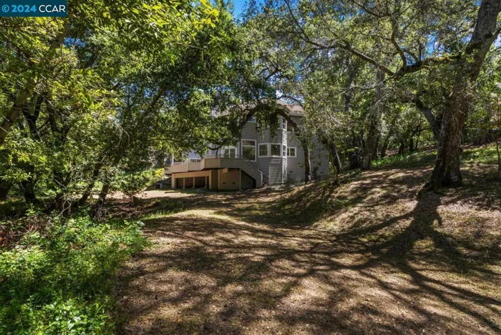 27 Merrill Circle S, Moraga, California 94556
