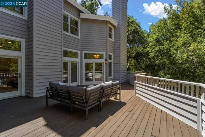 27 Merrill Circle S, Moraga, California 94556