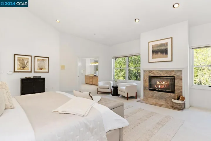 27 Merrill Circle S, Moraga, California 94556