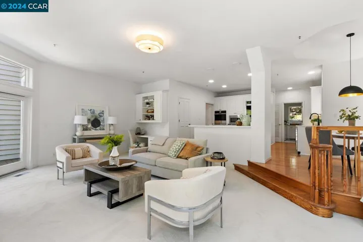 27 Merrill Circle S, Moraga, California 94556
