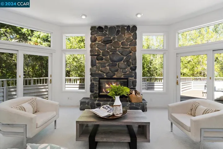 27 Merrill Circle S, Moraga, California 94556