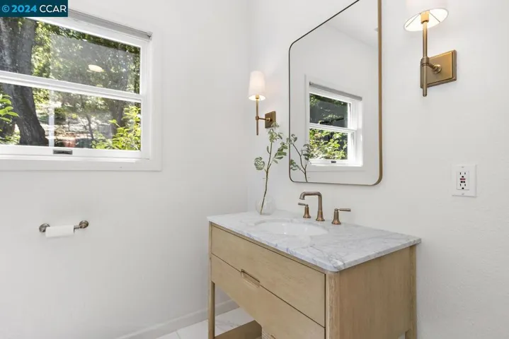 27 Merrill Circle S, Moraga, California 94556