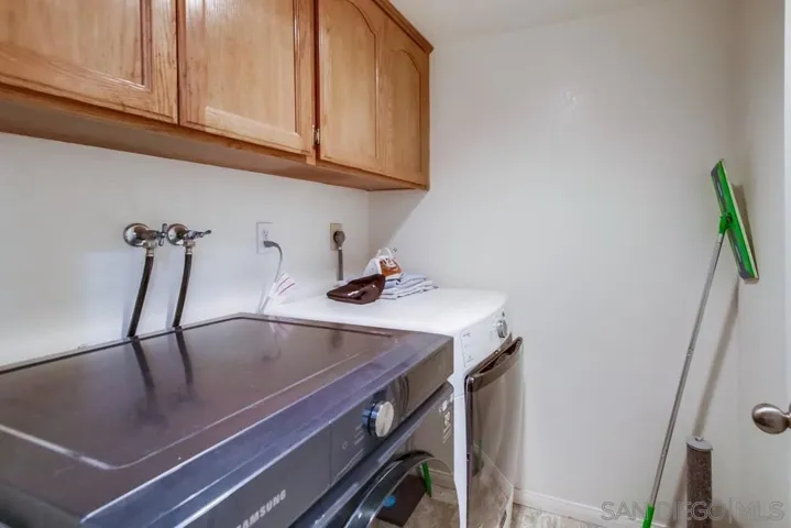 9185 Lake Valley Rd, El Cajon, California 92021