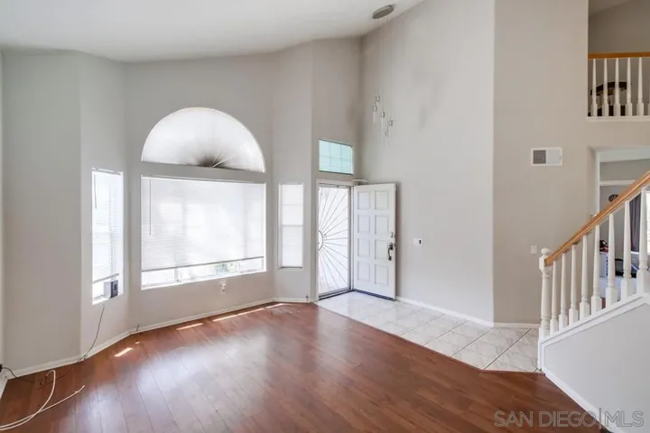 9185 Lake Valley Rd, El Cajon, California 92021