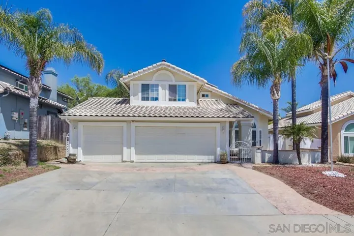 9185 Lake Valley Rd, El Cajon, California 92021