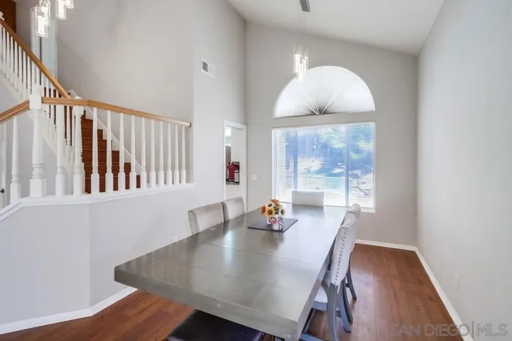 9185 Lake Valley Rd, El Cajon, California 92021
