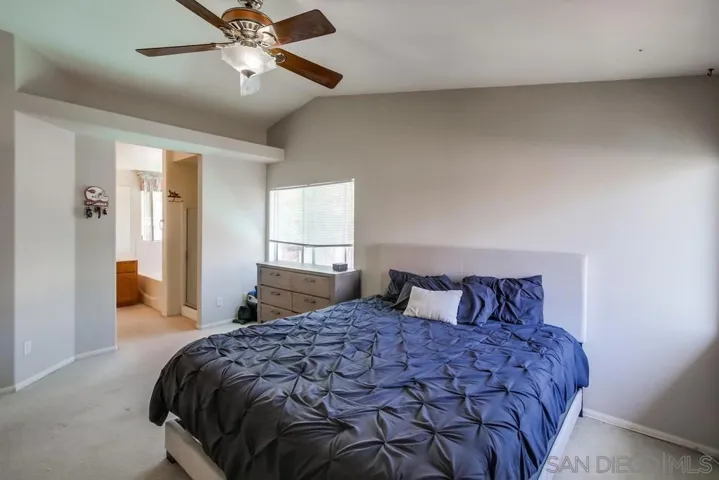 9185 Lake Valley Rd, El Cajon, California 92021