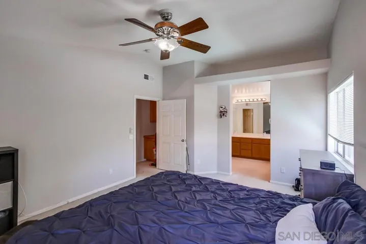 9185 Lake Valley Rd, El Cajon, California 92021