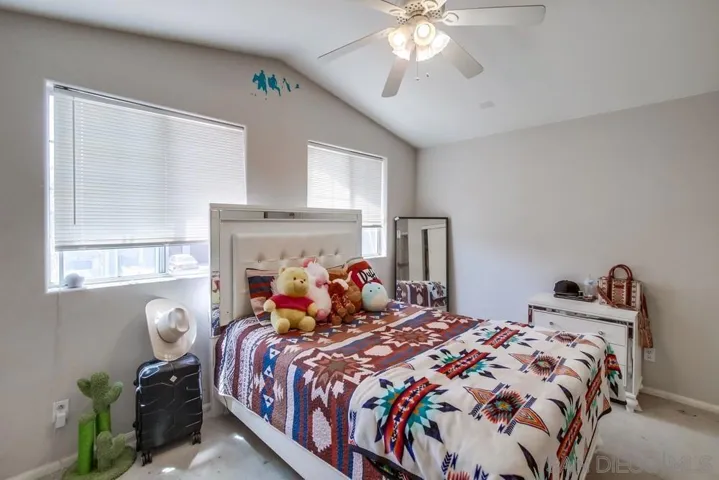9185 Lake Valley Rd, El Cajon, California 92021