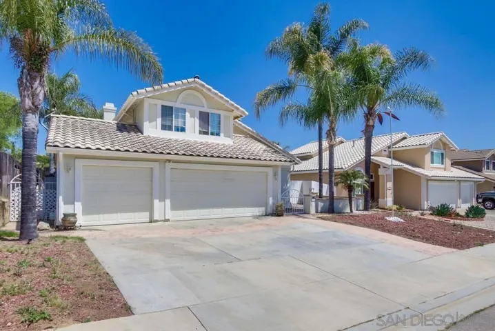 9185 Lake Valley Rd, El Cajon, California 92021