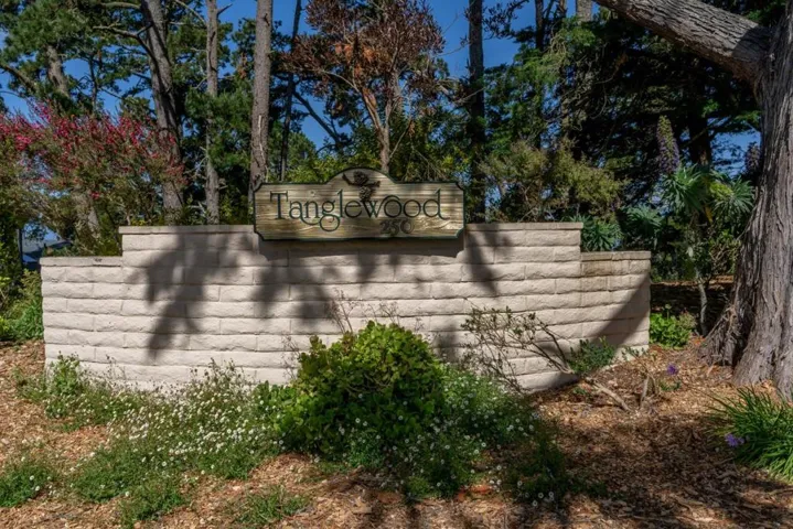 250 Forest Ridge Road 14, Monterey, California 93940
