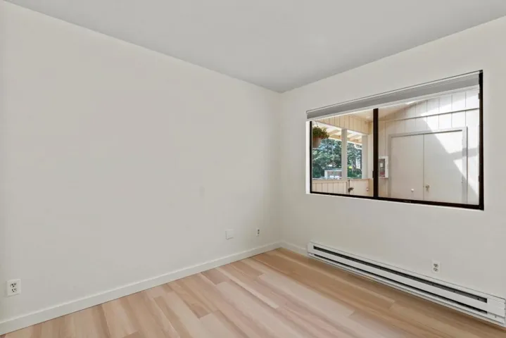 250 Forest Ridge Road 14, Monterey, California 93940